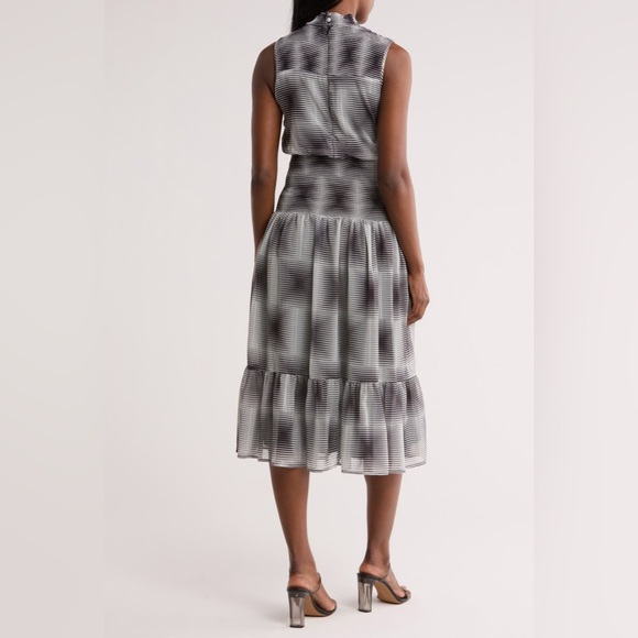 🆕 Area Stars Monochrome Sleeveless Midi Dress. NWT. - Picture 3 of 3